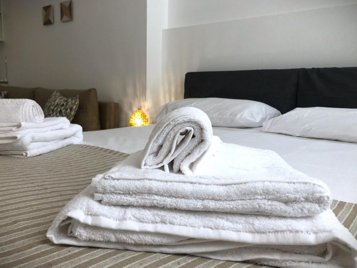 Zefiro Suites Lecce Extérieur photo
