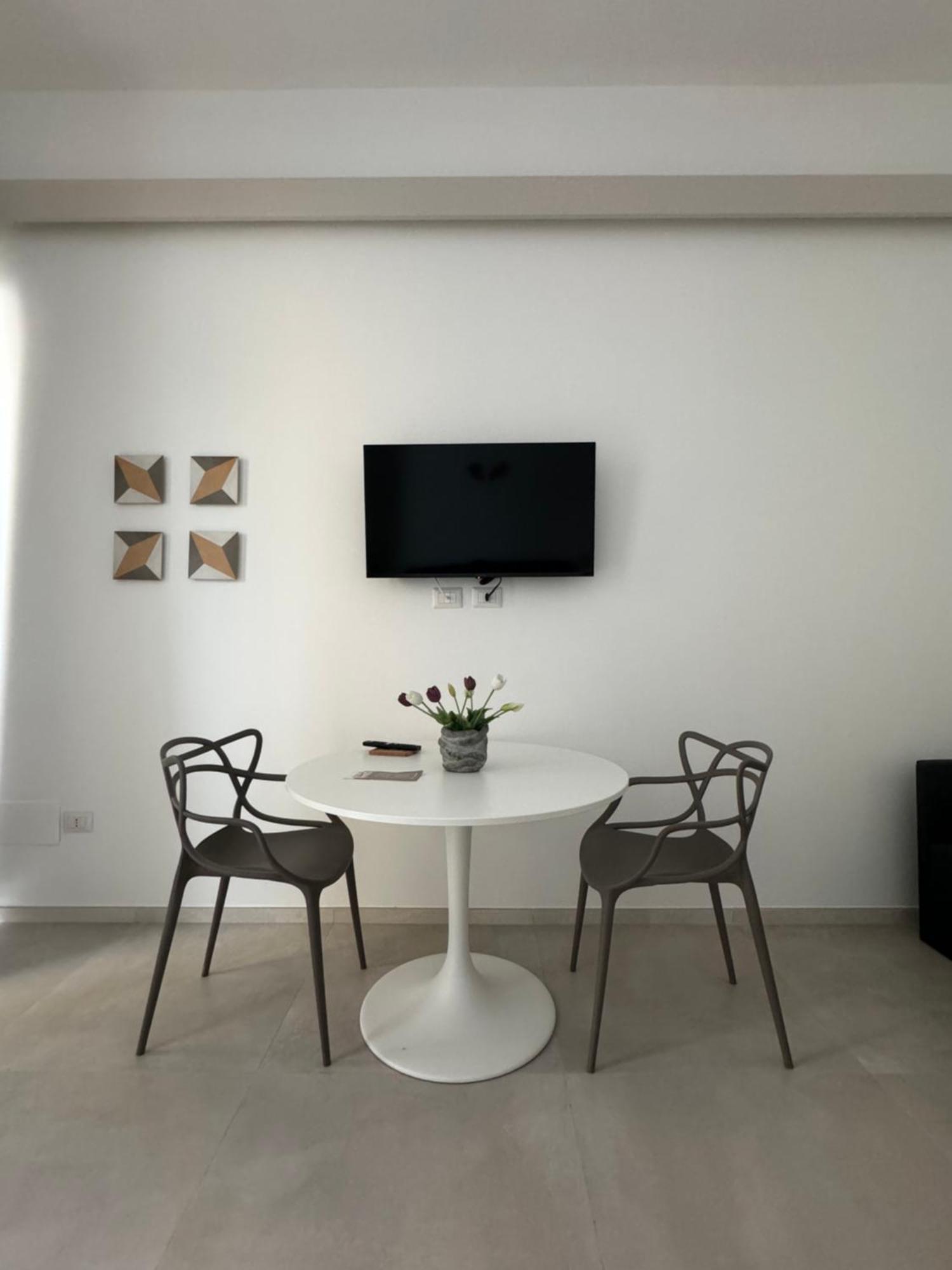 Zefiro Suites Lecce Extérieur photo